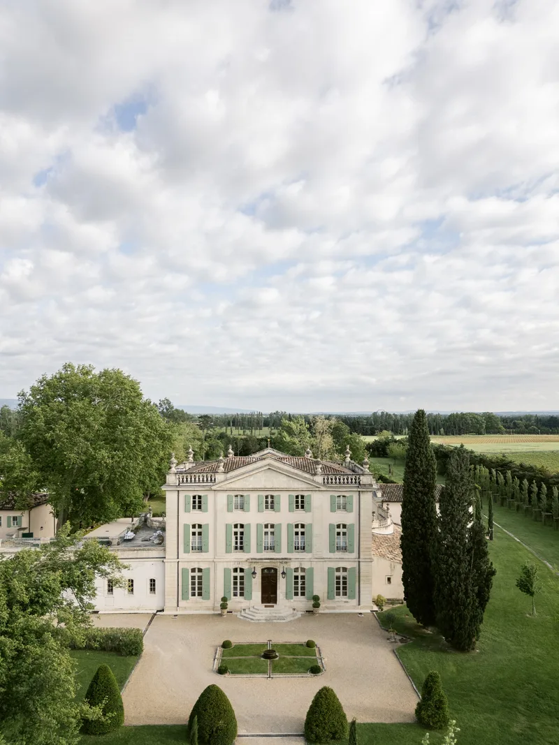 Vue aérienne du Château Tourreau, lieu de mariage en Provence