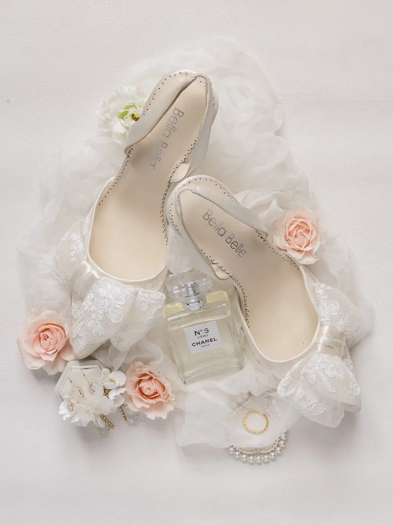Chaussures et accessoires de la mariée au Château Tourreau