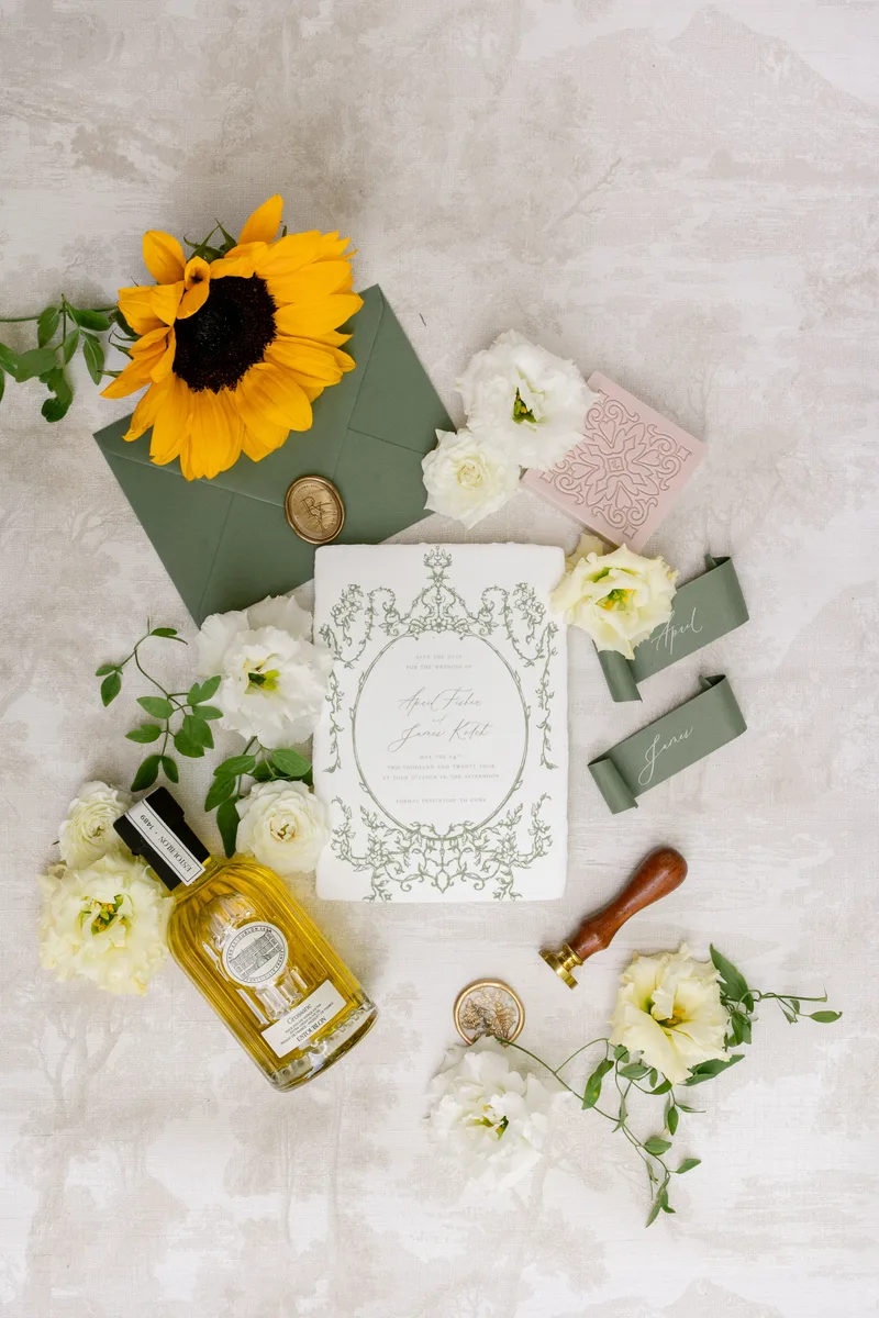 Papeterie de mariage avec tournesol et fleurs, Provence